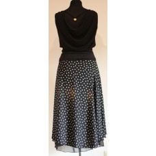 Lana negra top + Fiola dotty skirt